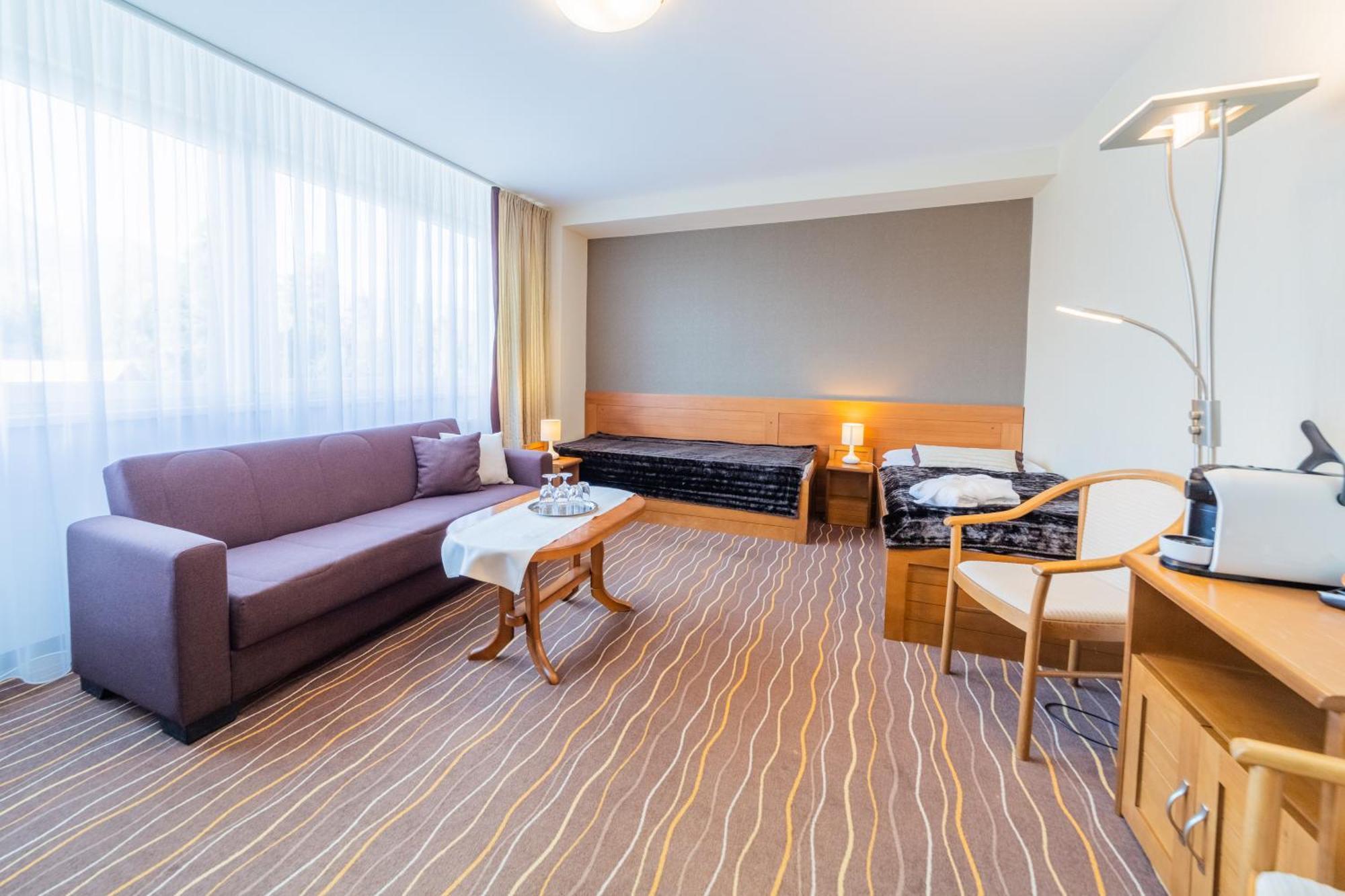 Kontakt Wellness Hotel Tatranská Lomnica Екстериор снимка