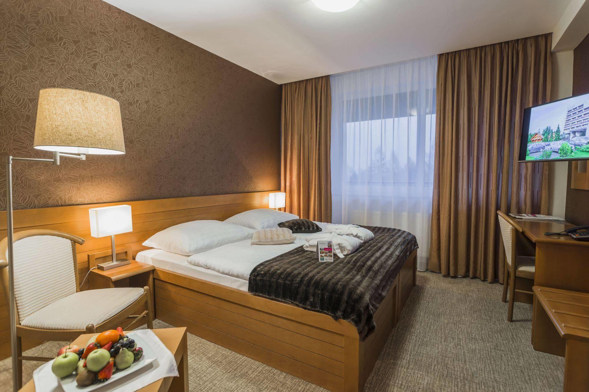 Kontakt Wellness Hotel Tatranská Lomnica Екстериор снимка